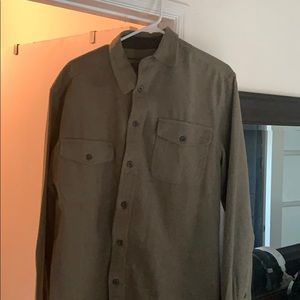 Grizzly mountain green flannel size L